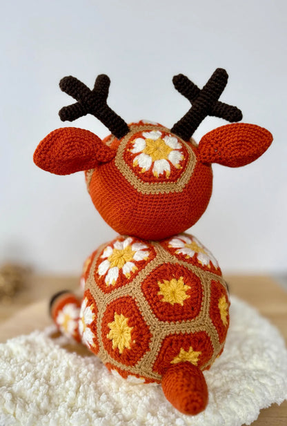 Reindeer African Flower Christmas Amigurumi Crochet Pattern - Crafts