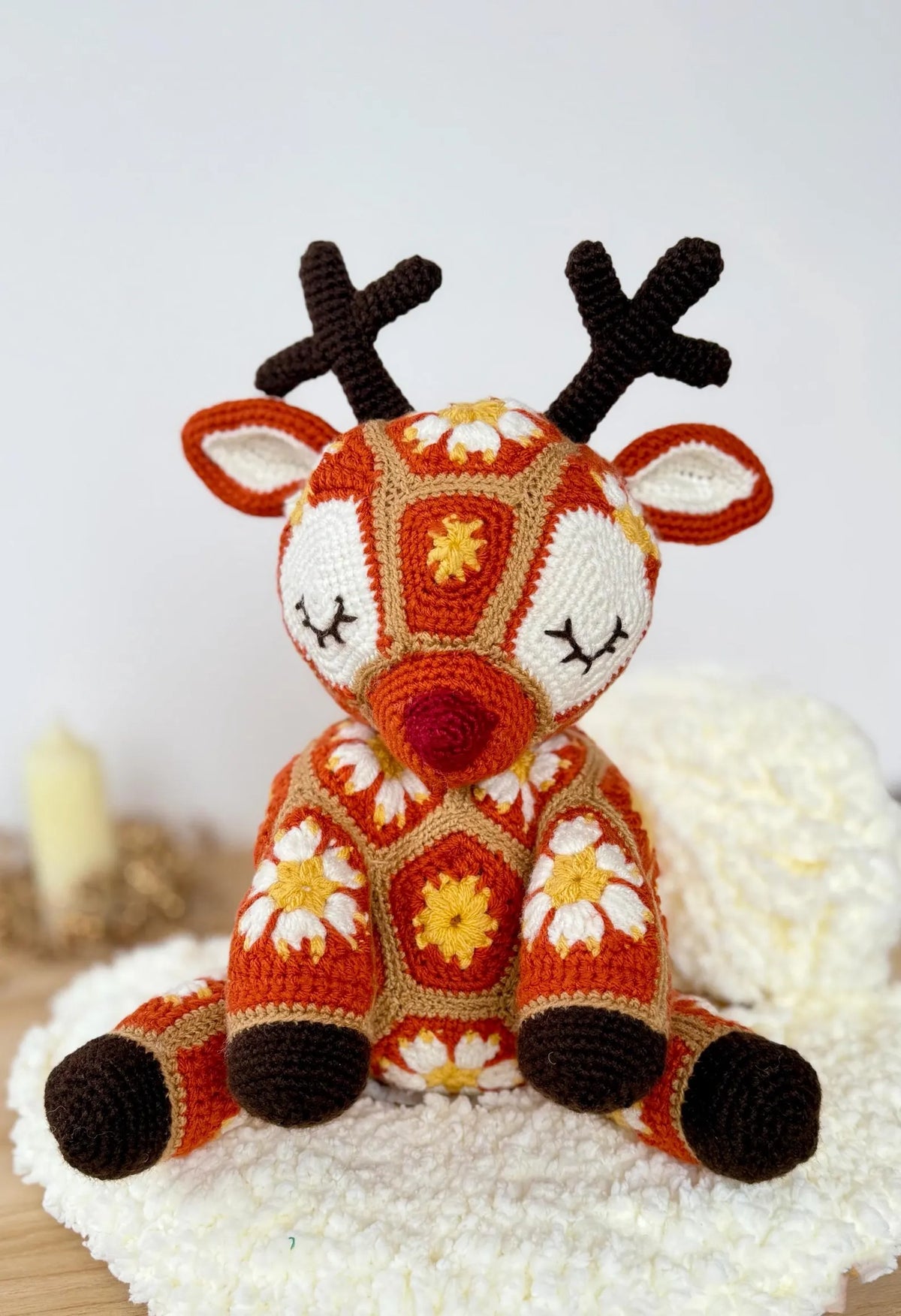Reindeer African Flower Christmas Amigurumi Crochet Pattern - Crafts