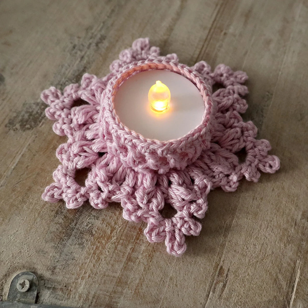 Snowflake LED Tea Light Holders Crochet Pattern - Crafts
