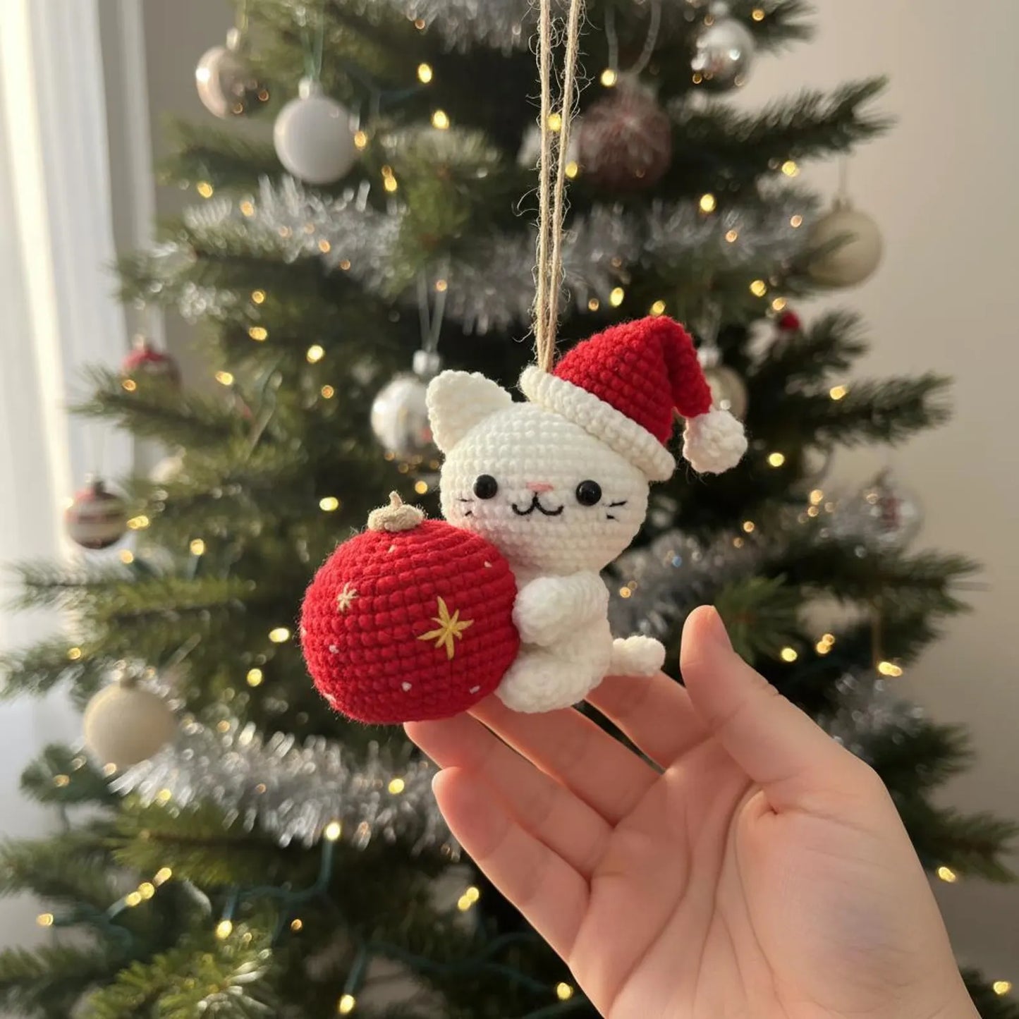 Christmas Cat and Ball Crochet PDF Pattern - Crafts